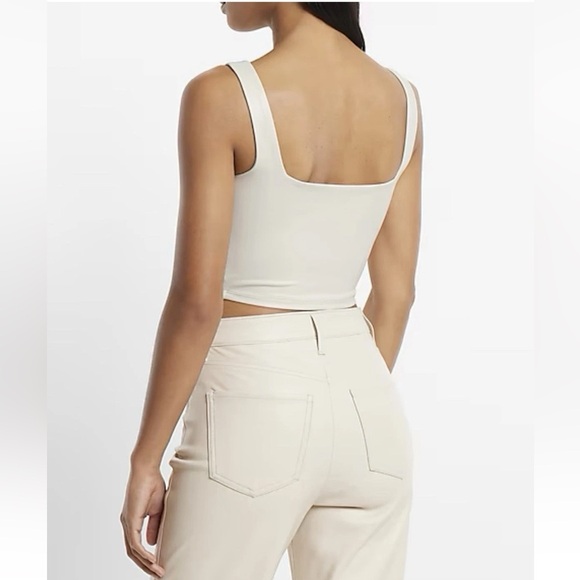Express Women’s Body Contour Faux Leather Square Neck Cropped Tank Size XL - NWT - Picture 3 of 16